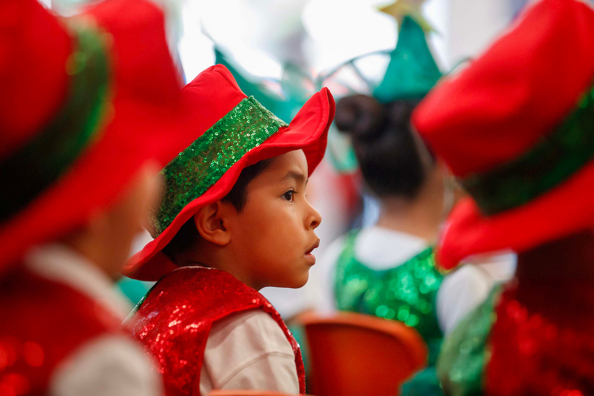 San Andrés Cholula, Pue. Miércoles, 13 de diciembre, 2024.- El Instituto Mexicano Madero (IMM) plantel Zavaleta celebró su festival de Navidad. Estudiantes de maternal y preescolar ofrecieron un espectáculo lleno de música, luciendo disfraces de árboles, renos y muñecos de nieve. (Foto: Juan Carlos Sánchez Díaz)