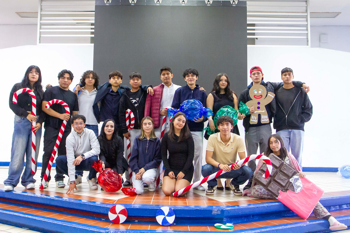 Puebla, Pue. Miércoles, 5 de noviembre, 2025.- En el Liceo Prepa UMAD Zavaleta se llevó a cabo la presentación de diversos talleres artísticos, entre ellos música, teatro y baile, donde estudiantes mostraron su talento y las habilidades desarrolladas durante el semestre. (Foto: Mariana Del Villar Flores)