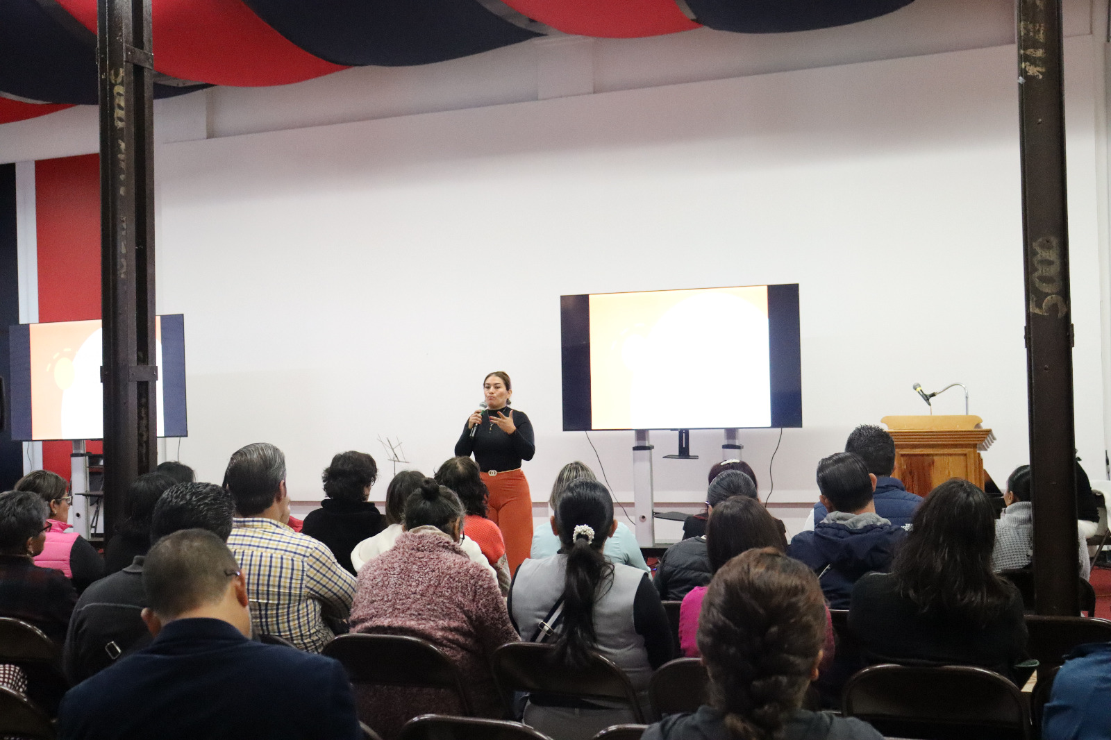 Primaria Centro fortalece el vínculo escuela–familia a través de las “Pláticas Laudes”