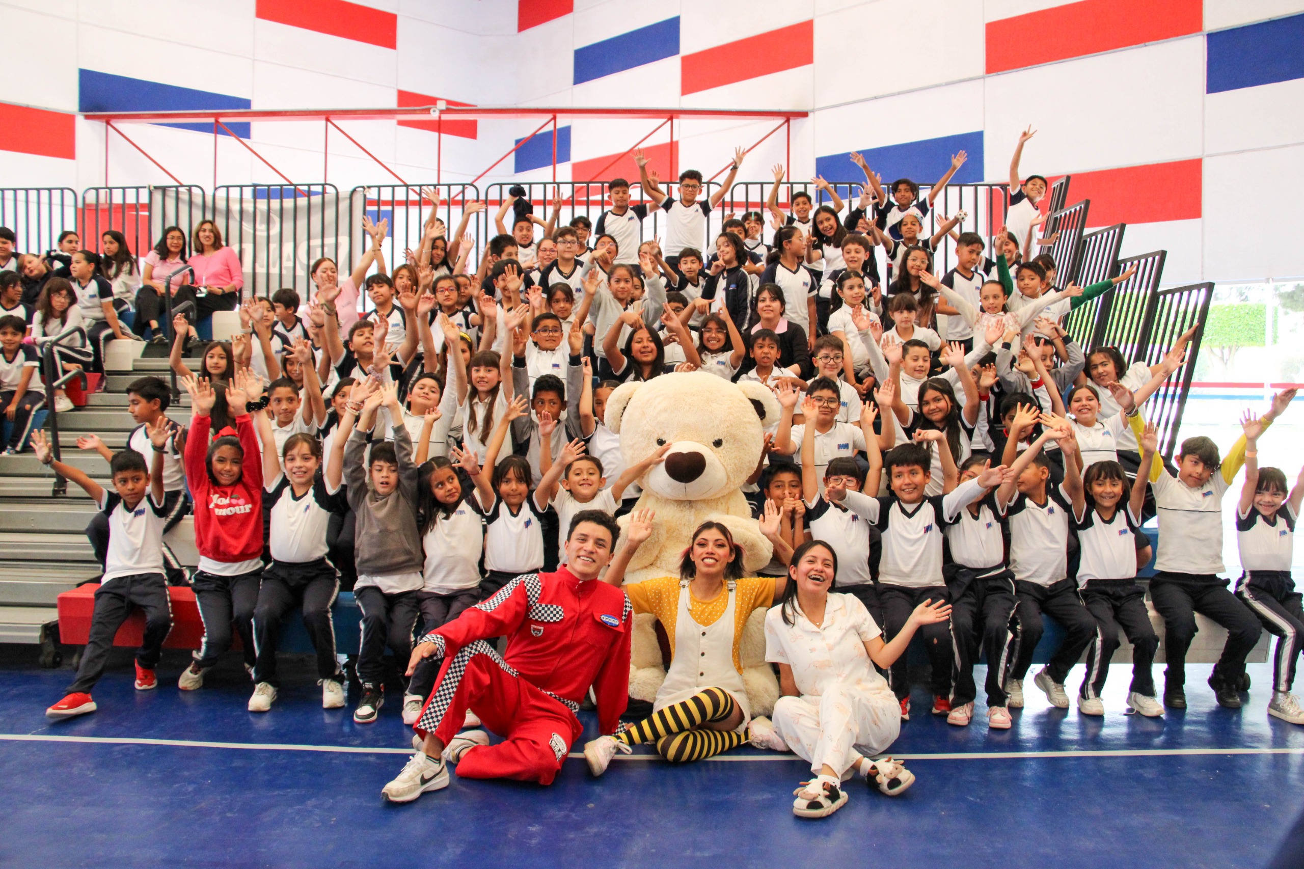 Pequeñas acciones, grandes corazones: alumnos del IMM Zavaleta comparten alegría y transforman vidas